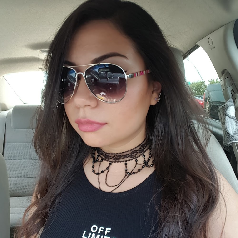 Meet your Posher, Cheña